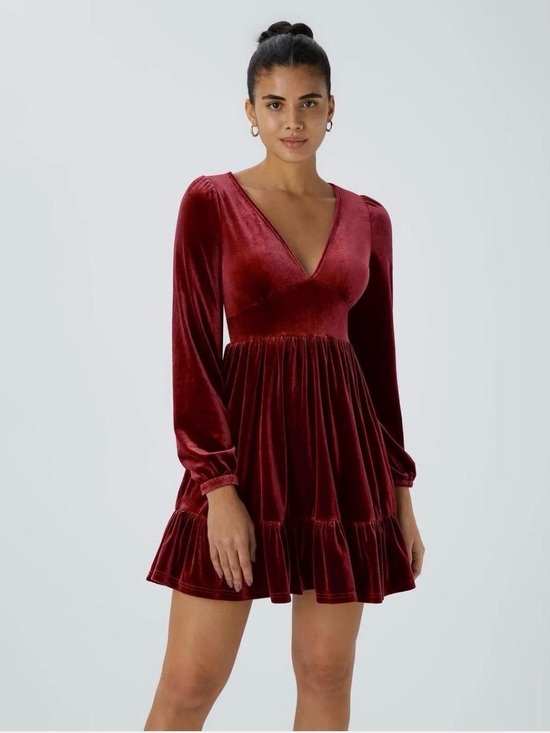 HALARA Dresses & Skirts - HALARA Burgundy Velvet Deep VNeck Mini Ruffled Party Glam Cocktail Dress Renfare